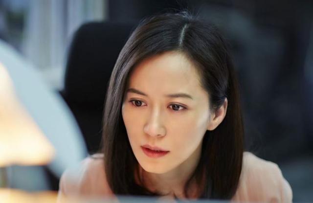 「8歲演第一部電影」集智慧與美貌一身　如今47歲的她仍單身活出新姿態