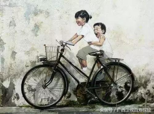 百年手足情深！101歲弟弟拜訪「許久未見的104歲姊姊」 再相聚喚弟一聲「寶貝」惹人淚崩