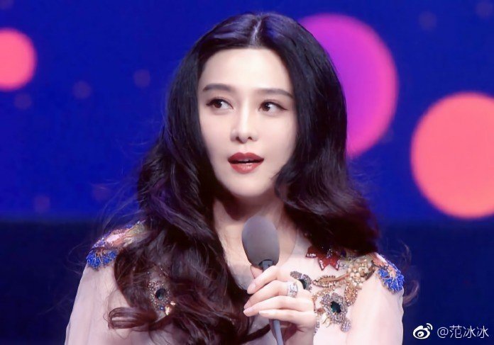 消失5個月！范冰冰被查稅後「正面照首度曝光」　神情恍惚「整張臉走樣」被助理吼到發抖