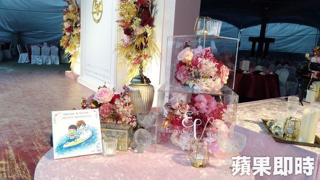 蔡昌憲婚禮哭了!從阿嬤手中「接走空姐老婆」承諾好好照顧 搞笑破英文「唱她選的情歌」超浪漫