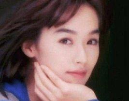 15歲因長相甜美走紅,被稱「關之琳接班人」!卻在嫁給豪門高富帥後美夢破滅