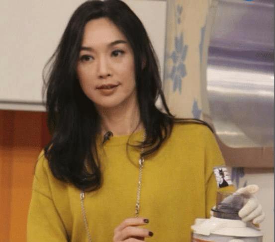 15歲因長相甜美走紅,被稱「關之琳接班人」!卻在嫁給豪門高富帥後美夢破滅