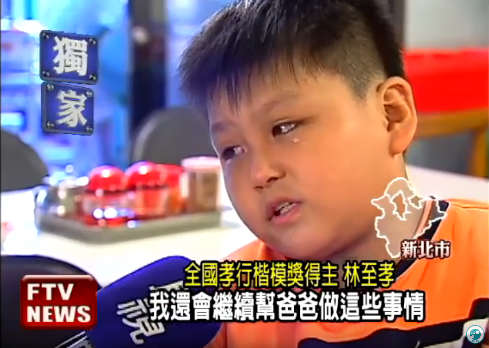 10歲童賣麵顧弟弟！ 父背債3000萬母離家  淚喊「陪爸爸度過難關」他愧疚：童年都犧牲掉了