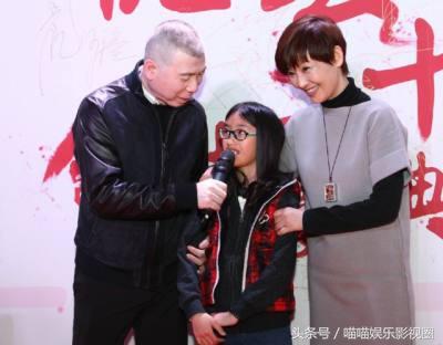 收養孤兒的明星們！她懷孕後便「將養女轉讓別人」 她養女最後「嫁給自己的丈夫」