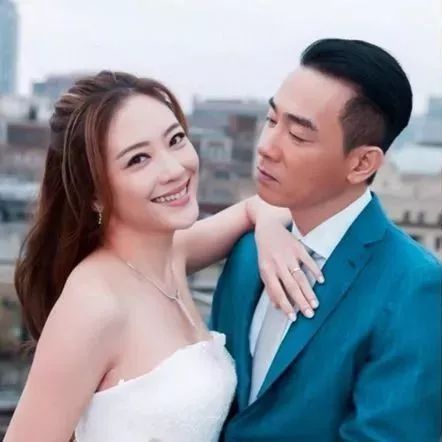 山雞哥的浪漫！陳小春對應采兒說的「10句話」超寵妻　淚喊：此生榮幸是當她老公