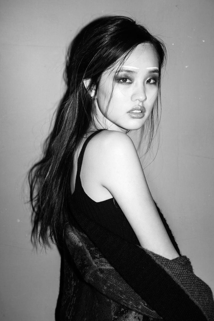 韓冰「IG性感私照」外流!大二半工半讀兼職模特兒 「超模級女神美照」網友激讚:超像舒淇!