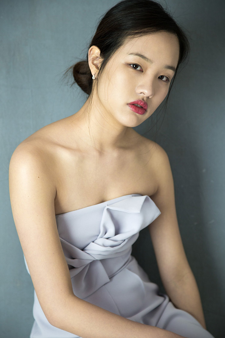 韓冰「IG性感私照」外流!大二半工半讀兼職模特兒 「超模級女神美照」網友激讚:超像舒淇!