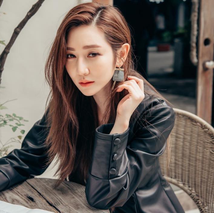 曾莞婷家道中落「父走後為母扛債」 演「郭佳佳」爆紅卻被罵淚憶:只想養活媽媽