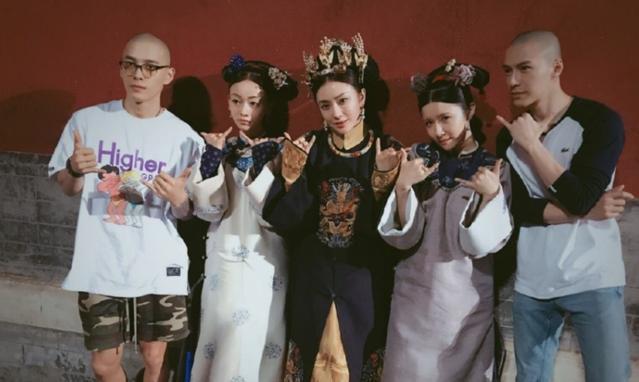 《延禧攻略》珍貴片場照，一張比一張經典，網友：皇后太搞笑了！