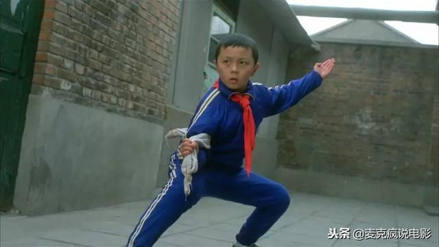 他當童星10歲「被譽為李連杰接班人」 如今雖為大紅卻「娶了漂亮女星」還有可愛女兒