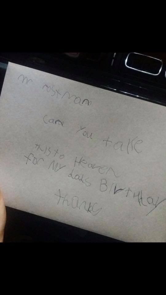 收信地址是天堂... 7歲男童「寫信替爸爸慶生」 一個月後拿到回信哽咽：真的收到了