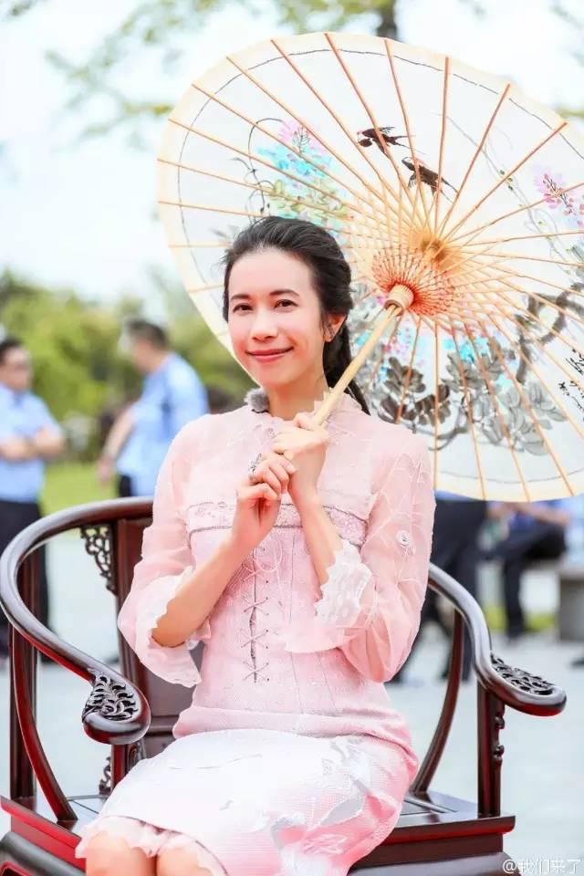 當明星遇見旗袍!朱茵柔美,賈靜雯驚艷,林青霞有韻味!稚氣未脫的歐陽娜娜,你喜歡嗎?