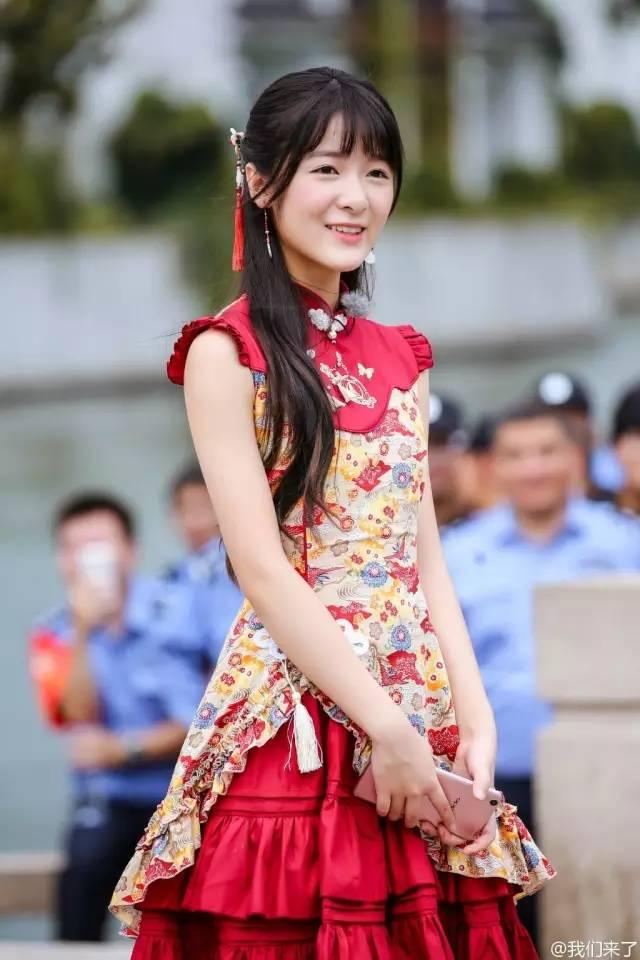 當明星遇見旗袍!朱茵柔美,賈靜雯驚艷,林青霞有韻味!稚氣未脫的歐陽娜娜,你喜歡嗎?