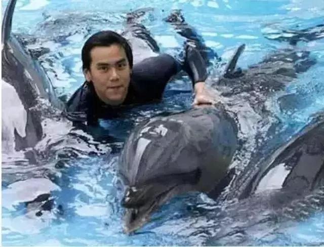 彭於晏自律到令人敬畏的人生！終於知道為何男女都喜歡他了，從奶油小生到型男，付出的遠超想象！