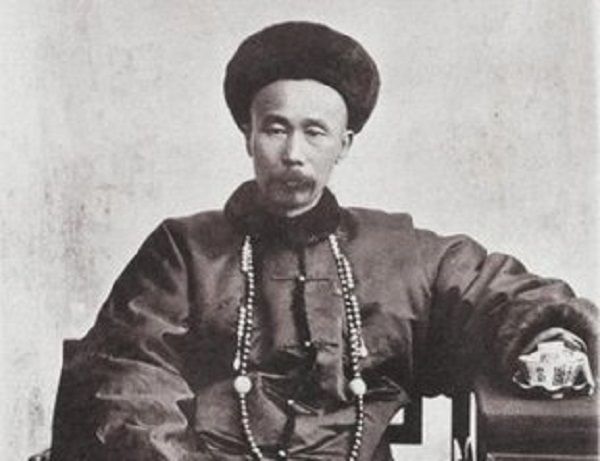 他才是清朝「貪得最多」的人，遠超和珅，後代如今都是大亨