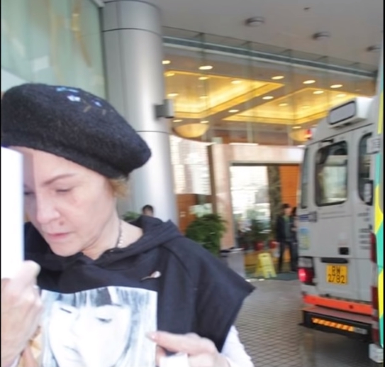 離婚7年!張柏芝傳在香港「秘密生下第三胎」? 媽媽現身醫院「孩子的爹身分曝光」來頭超級大