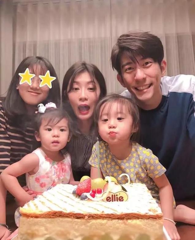 44歲賈靜雯弟媳曝光,原來是我們熟悉的她,網友:難怪一直不公開