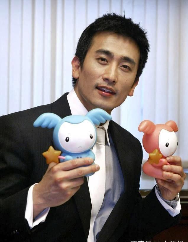 51歲車仁表「捐百萬給台灣」謝粉絲! 見妻小笑喊「我很富有」美國豪宅曝光家人入鏡成亮點