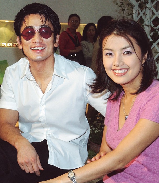 51歲車仁表「捐百萬給台灣」謝粉絲! 見妻小笑喊「我很富有」美國豪宅曝光家人入鏡成亮點