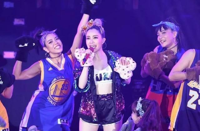 她19歲「出道即巔峰」 成就足以養活半個公司! 卻因「負面新聞纏身」遭冷凍:總會搭錯車