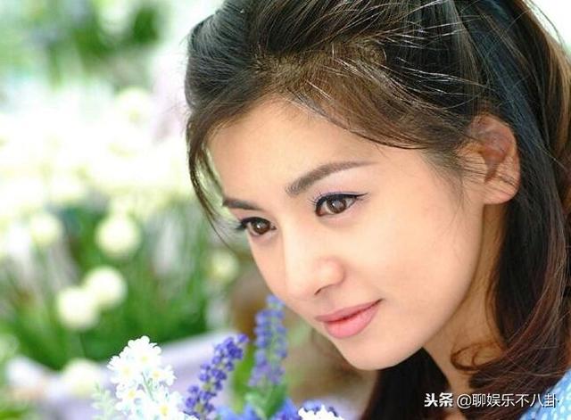 還記得《妻子的誘惑》張瑞希?46歲事業有成「享受單身」優雅從容