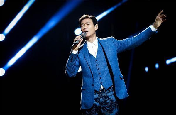 隱瞞了29年,71歲鄭少秋現任老婆近照大曝光,網友:難怪當年不要沈殿霞了!