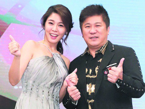 閃婚丟掉主持棒？白家綺雙喜臨門「手頭節目都掰掰」　工作人員出面「揭露停播有內幕」