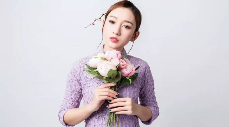 女人到了中年，一定要「花心」說的太對了，不信你看