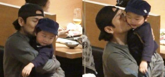 曾發不婚宣言！杜德偉「老來得子」喜當全職奶爸　「滿臉父愛」連吃飯都要抱著兒子