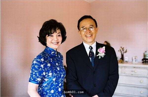 74歲歸亞蕾外國家族照曝光!公開婚姻之道「嫁初戀52年」甜蜜如昔:幸福其實很簡單