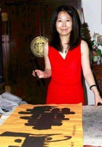 慈禧「第五代外孫女」公開身份!49歲似慈禧般樣貌,氣質上佳,還有一樣過人本領