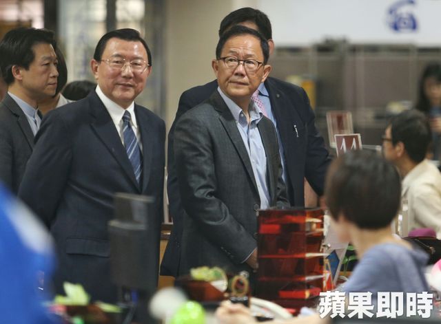 百名法官出動！台北市長選舉「重新驗票」正式開始　丁守中再嗆「選務人員害我」柯文哲回應了