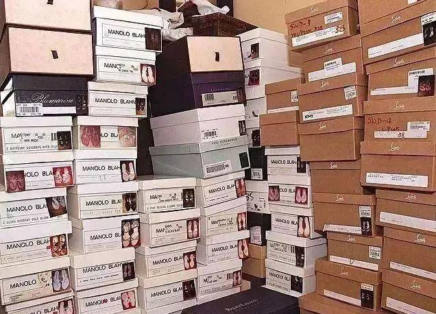 她曾嫁鐘鎮濤、與富商交往背負「香港第一妖女」罵名!如今逆轉命運活得精彩自在