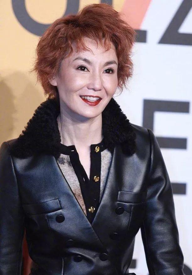 她曾嫁鐘鎮濤、與富商交往背負「香港第一妖女」罵名!如今逆轉命運活得精彩自在