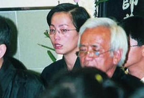 患病逼女友分手！一代道長離世僅45歲「摯愛為他披麻戴孝」　見者無不落淚：最刻骨銘心的一段情