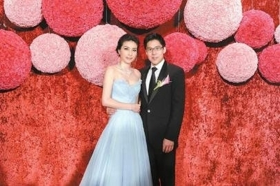 瞞了14年,郭晶晶父母身份大曝光,網友:難怪人人都說霍啟剛高攀