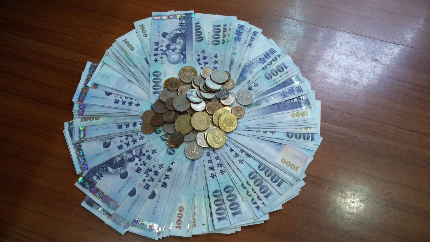 長輩都疼敗家子... 孝順養子「被老婆婆當空氣」只想親生兒  醫護怒嗆：做人不要這麼可悲