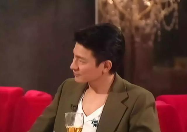 她是金庸心中「最美的小龍女」劉德華曾跪地獻花！如今「與他再不相見」皈依佛門孤獨終老...
