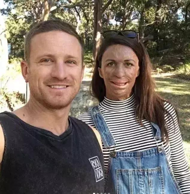 這個男孩誕生轟動了全世界，被稱作「奇迹之子」！因為他爸是全球最帥的男人，最牛的老公！