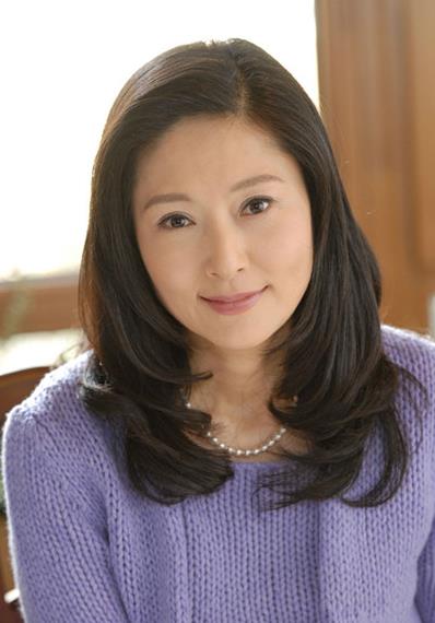 曾是「台灣第一媳婦」！出道28年演活無數「苦情女主角」  如今52歲美得優雅自然