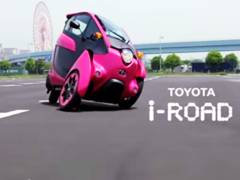TOYOTA即將在台上市新款超級機車　「免加油只需充電3小時」還能遮風避雨！
