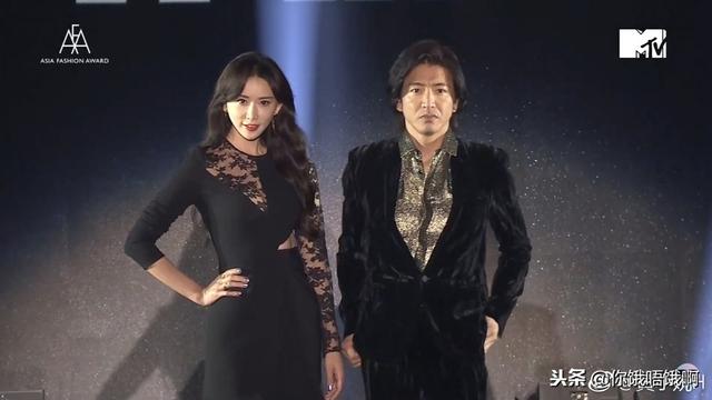 周迅44歲，賈靜雯44歲，王艷44歲都輸給她的44歲！