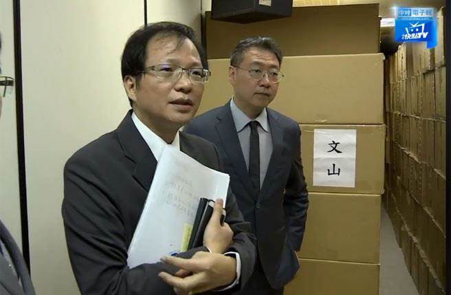 驗票現場超混亂！丁守中律師「硬要爭論廢票」：是我們的！　最後清點「60張票憑空消失」