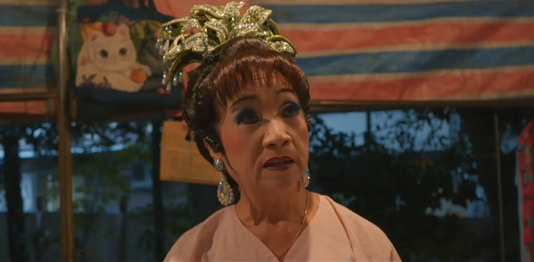 家裡窮才來演戲！阿嬤50年歌仔戲人生 忍受責罵欺負笑說「演戲很有趣」：一輩子做好一件事