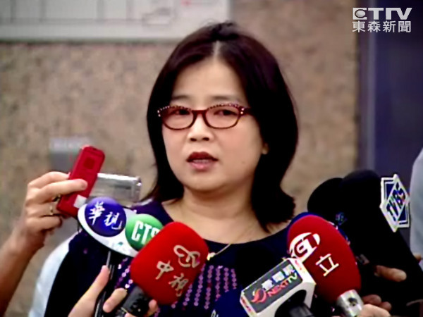 女名嘴臉書嘆「嚴凱泰走了不意外」留下妻兒咬牙打拼　她感慨喊：「身為養子，卻是天之驕子」