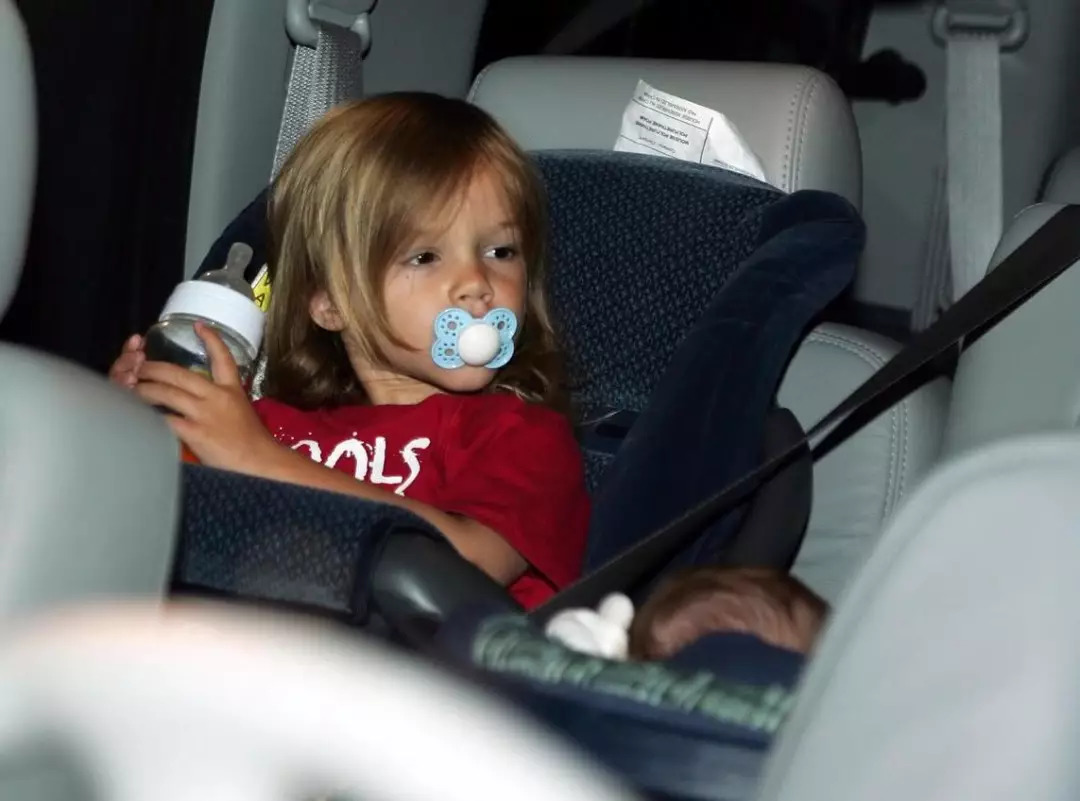 二兒子才是最帥的！貝克漢長子從小備受矚目　老二「越大越像貝克漢」被品牌相中身價狂飆2億