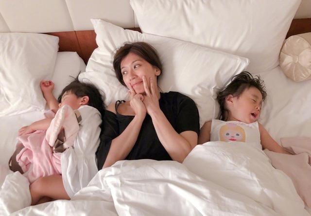 誰說有小孩家裡就會亂？日本媽媽和兩女兒「再現神人級收納」  4萬粉絲都被治癒了
