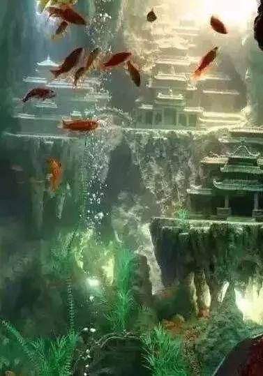 男子用5年時間將「14噸玉石」雕刻成魚缸，神還原「東海龍宮」，專家看後直呼：無價！