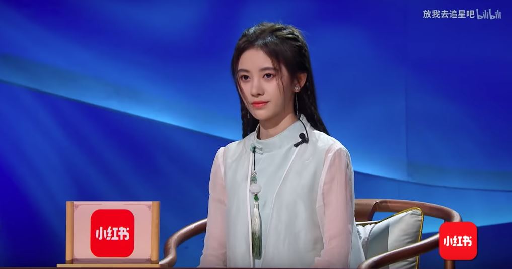 4000年一遇仙女!22歲新疆正妹跳舞「面紗下美貌」一夜爆紅 私下「逆天身材」網暴動:美女中的美女