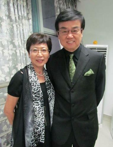 絕世好男人！黃百鳴陪妻子「抗病16年不離棄」  「結婚50年」今現況曝光